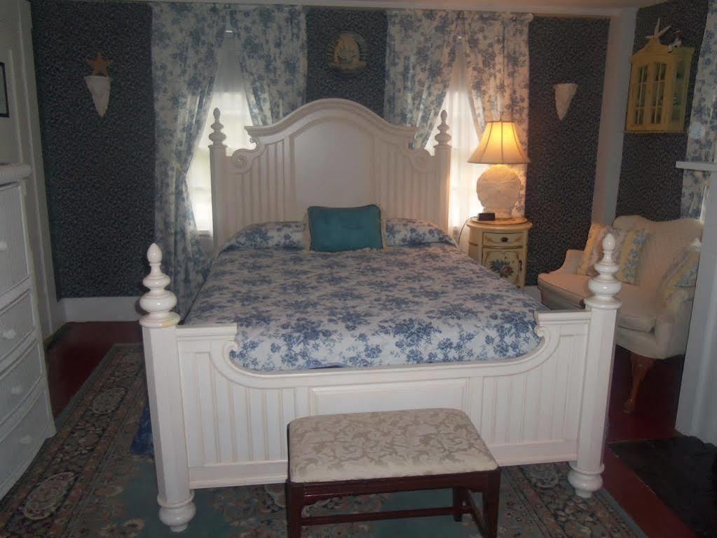 Holiday Guest House Bed & Breakfast Wells Esterno foto